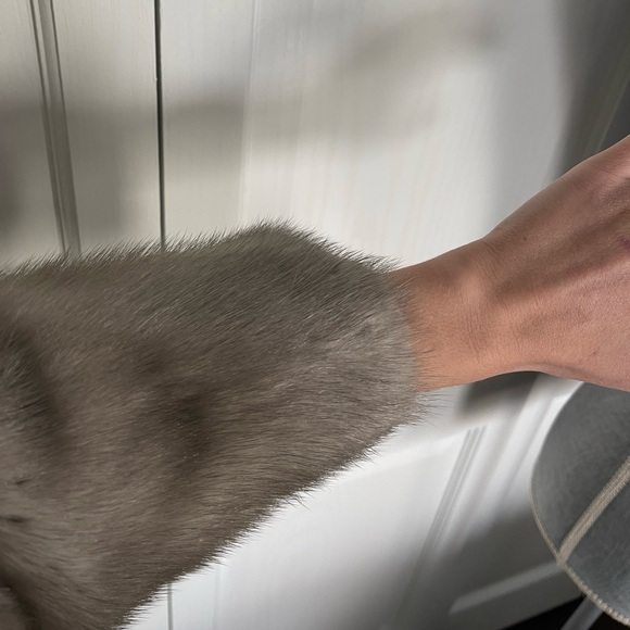 Blue mink solid  real fur collar coat with hooks - Picture 9 of 9